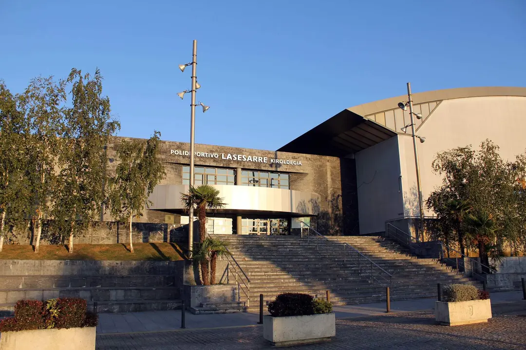 Polideportivo-Lasesarre