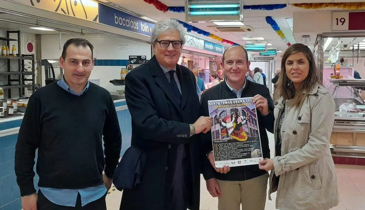 Foto de la presentación de la Feria de Santo Tomás de Barakaldo en el Mercado de Abastos.