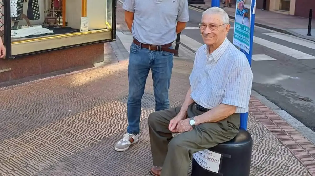 Vuelve la campaña de comercio amigable 'Busca tu silla'