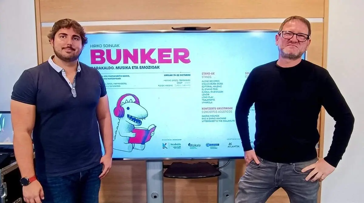 Jonathan Martin y Jon Gondra en la presentación de la feria de discos Bunker