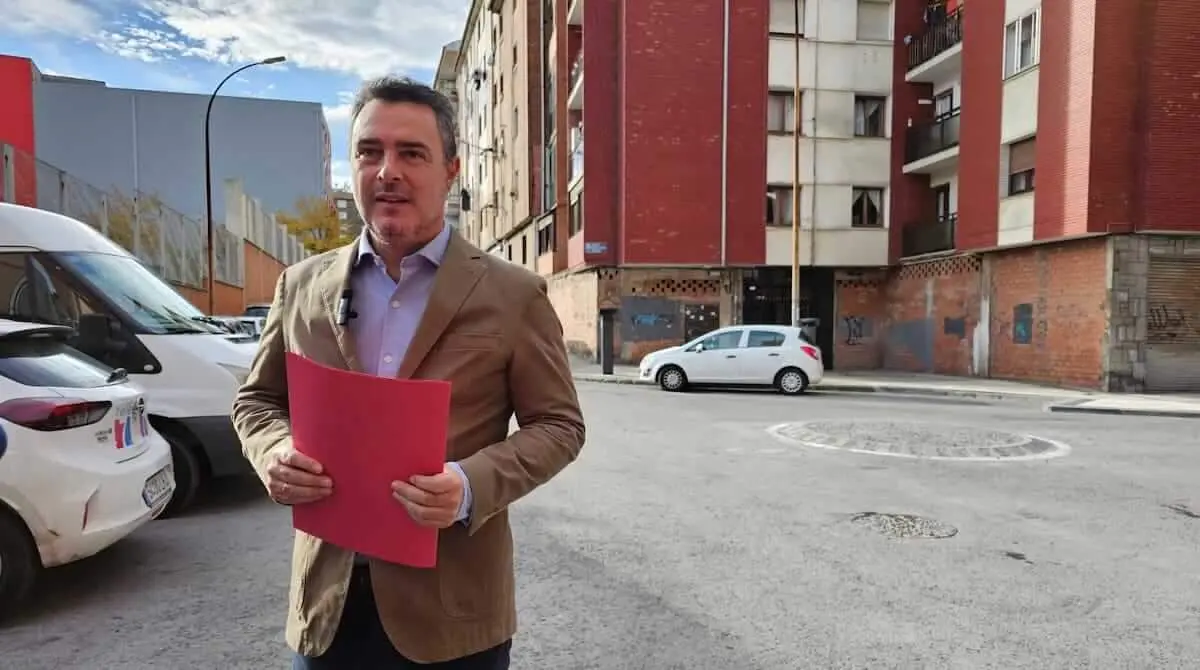 Jon Andoni Uria, en la calle Ruben Darío