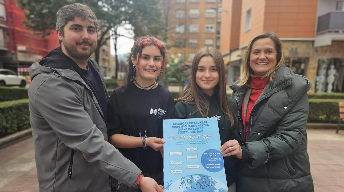 Jonathan Martín, Naiala, Naia y Amaia del Campo en la rueda de prensa de esta mañana