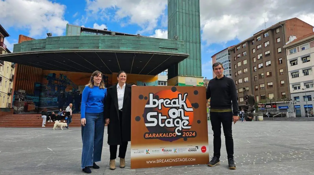 Nerea Cantero, Begoña de Ibarra e Imanol  Garaizabal en la presentación de Break On Stage (1)