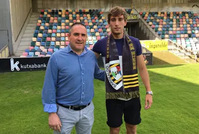 El donostiarra fue presentado oficialmente en el d&iacute;a de ayer