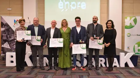 BKenpreSariak22 reconoce el trabajo de cuatro empresas locales