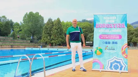 Iñigo Asensio en las piscinas de Gorostiza