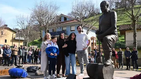 escultura-julian-larrea-gorostiza
