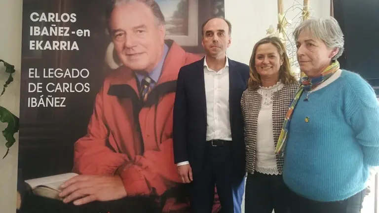 1.500 fotos, mapas, recortes de prensa... para los barakaldeses