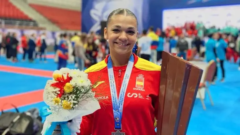 Naia Bilbao, tercera del mundo en k&aacute;rate de las categor&iacute;as cadete, junior y sub-21